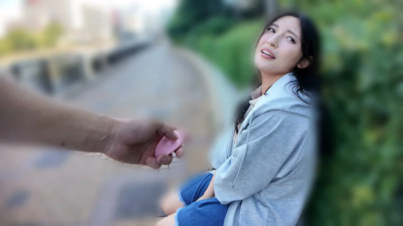 【森沢かな】とびっこ（遠隔リモコンローター）を使った羞恥デート